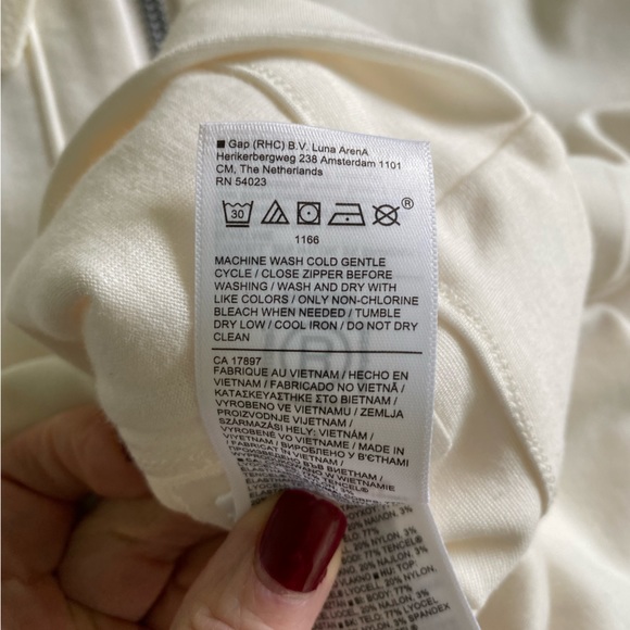 NWOT • ATHLETA Eastbound Half-Zip Sweatshirt, Women’s size L, off-white cream - Picture 10 of 10